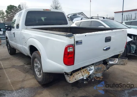 2012 Ford F-250 Xlt z USA, uszkodzony, nr VIN 1FT7X2A65CEC20752
